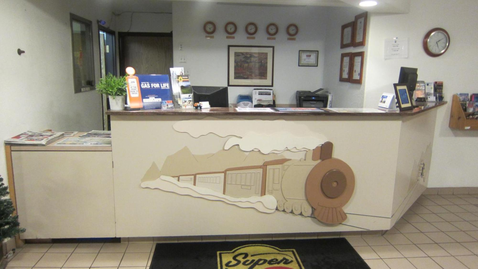 Motel Super 8 By Wyndham Revelstoke Bc Extérieur photo